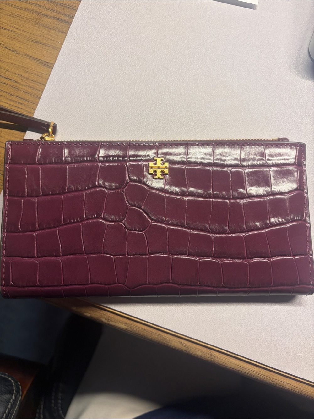 NWT Tory Burch Croc-Embossed Blake Slim Leather Wallet with Gold Logo